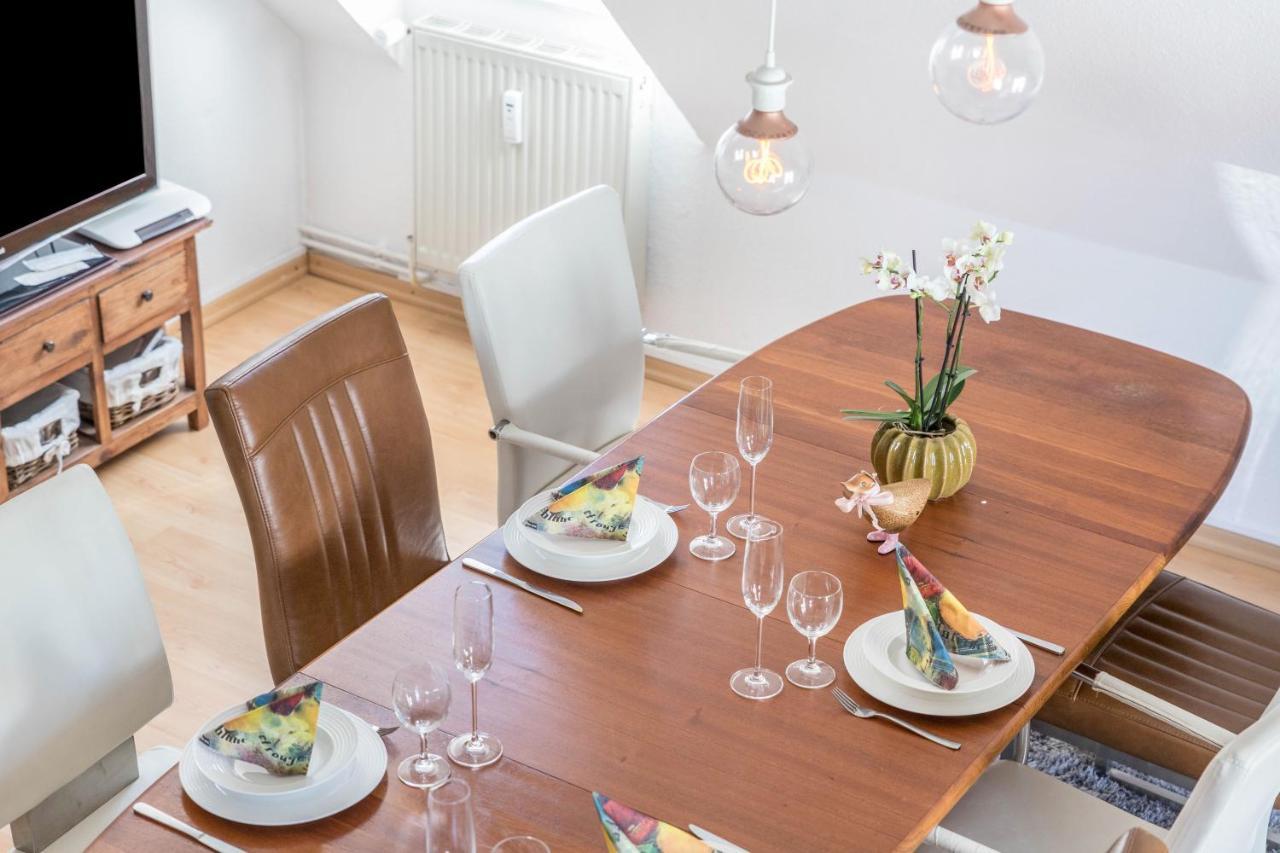 Blumenhaus-Apartment ฟรีดริชชตัดท์ ภายนอก รูปภาพ